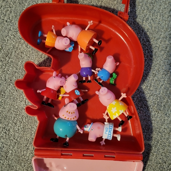 Peppa Pig case with figures - Picture 2 of 4